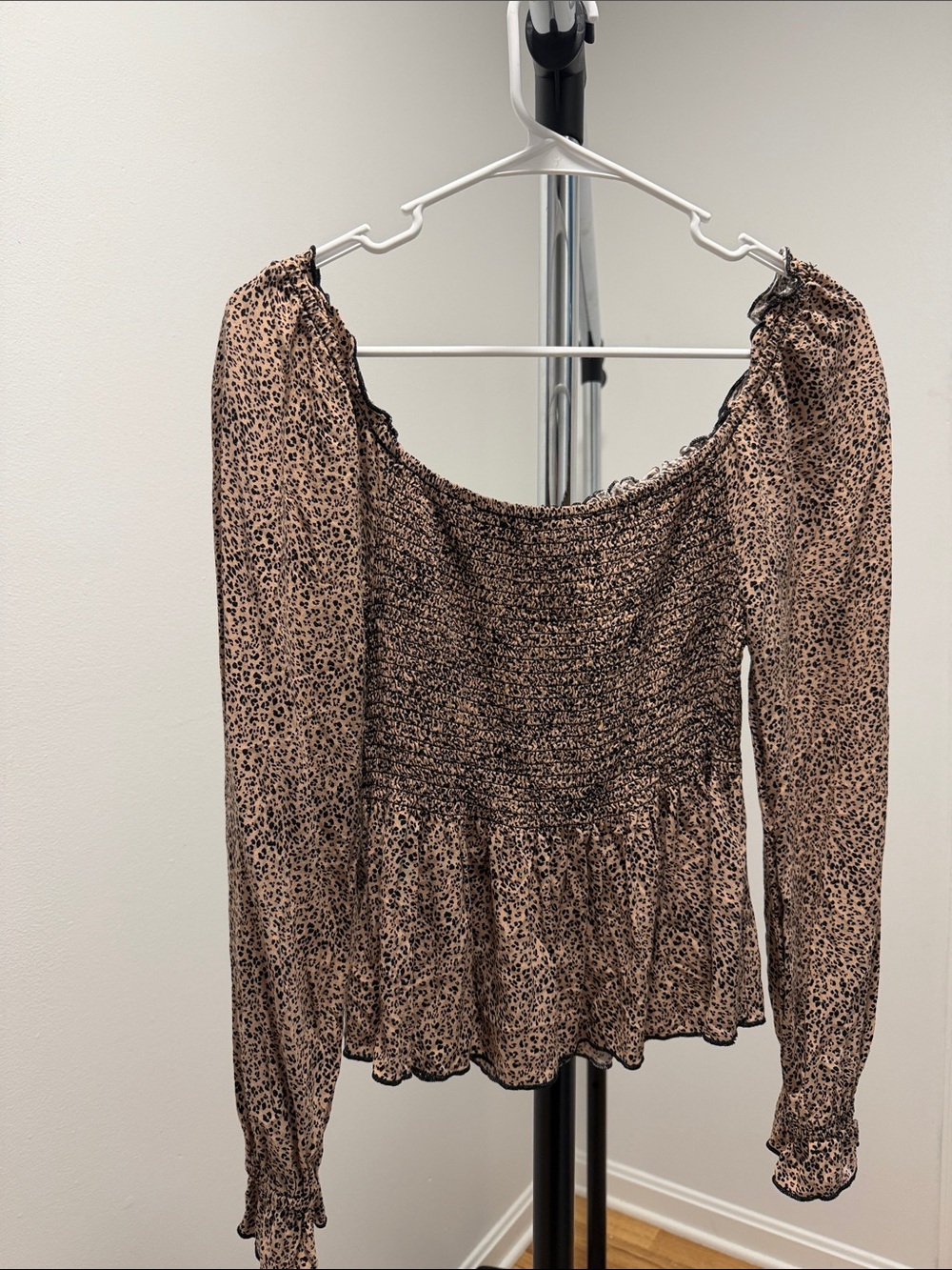 URBAN Romantics Brown Leopard Smocked Peplum Long-Sleeve Top